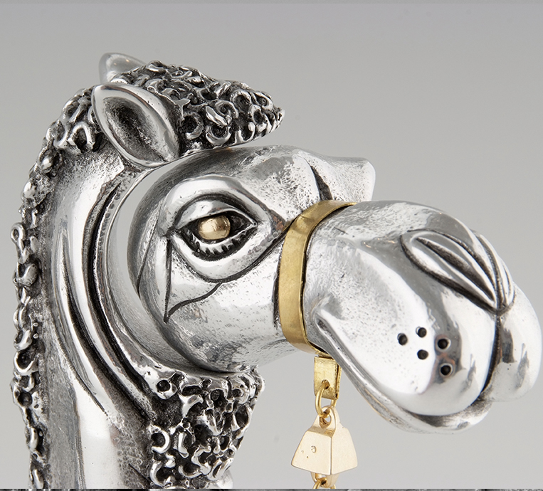 STANDING CAMEL