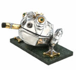 LARGE ROYAL FROG