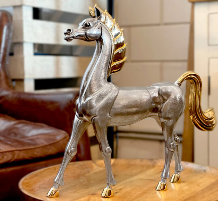 PROUD HORSE