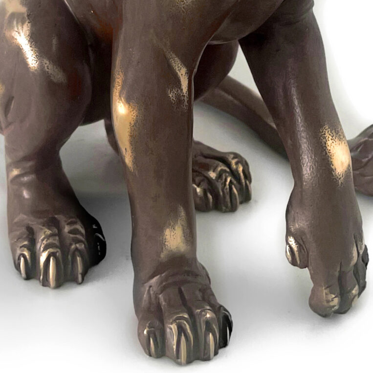 LIONESS (Bronze)